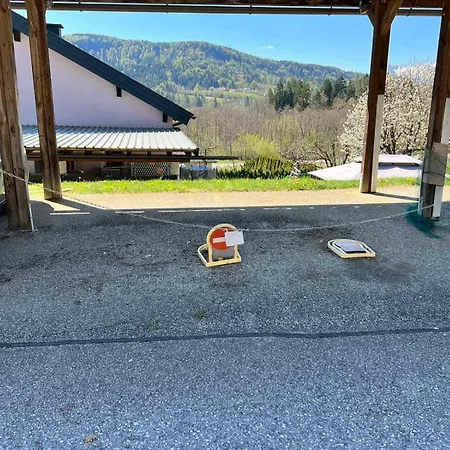 Karintia Gyoengye Lakosztaly Schiefling am See
