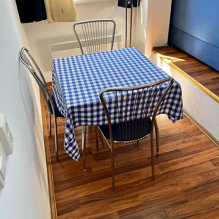 Karintia Gyoengye Lakosztaly Apartament *