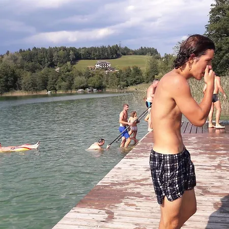 Karintia Gyoengye Lakosztaly * Schiefling am See