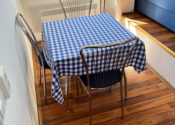 Karintia Gyoengye Lakosztaly דירה *